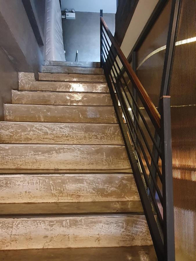 Baan Wualamphong บ้านวัวลำพอง Μπανγκόκ Εξωτερικό φωτογραφία